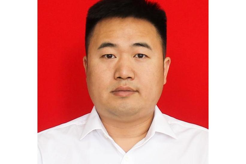 雷凌湘(湖南省長沙市嶽麓區委常委、辦公室主任,西藏自治區山南市貢嘎縣委常務副書記、政府常務副縣長) 雷凌湘(湖南省長沙市嶽麓區委常委、辦公室主任,西藏自治區山南市貢嘎縣委常務副書記、政府常務副縣長)