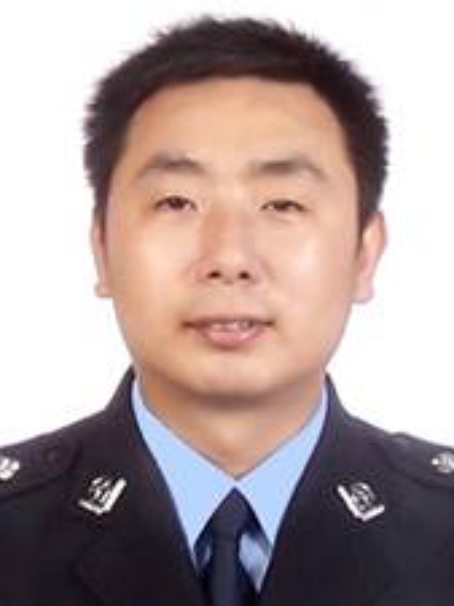 王曉鋒(四川省巴中市平昌縣公安局黨委委員、機關黨委書記) 王曉鋒(四川省巴中市平昌縣公安局黨委委員、機關黨委書記)