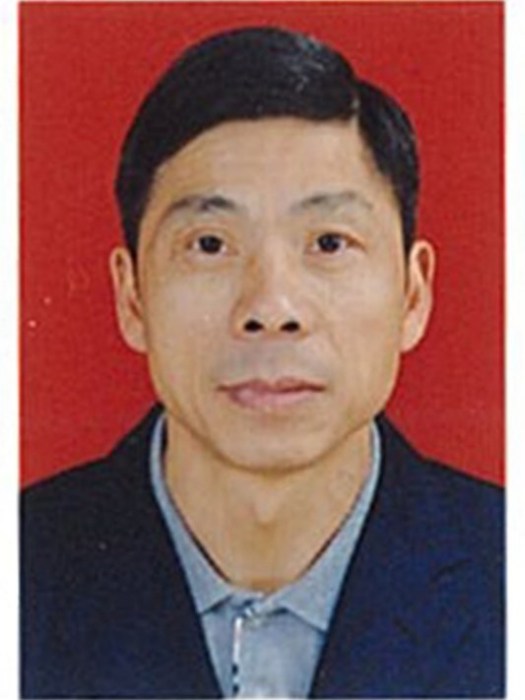 曾令棟(婁底經濟技術開發區二級調研員) 曾令棟(婁底經濟技術開發區二級調研員)