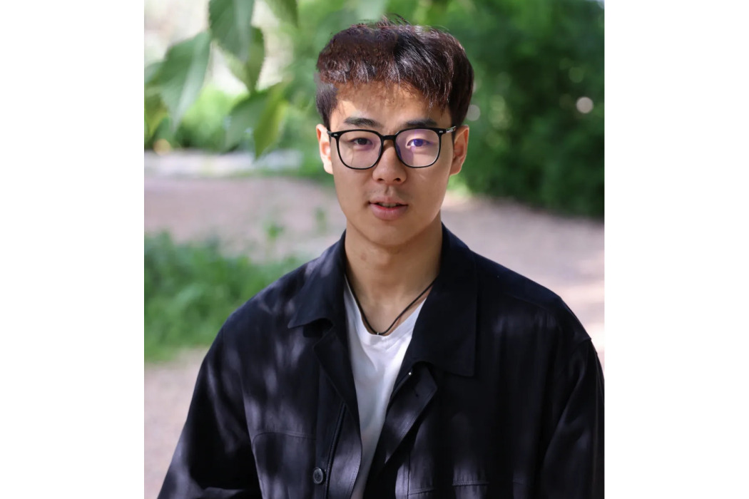 張博宇(清華大學行健書院學生,清年閣主創人員) 張博宇(清華大學行健書院學生,清年閣主創人員)