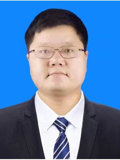 王振(貴州省安順市西秀區東屯鄉黨委委員、紀工委書記) 王振(貴州省安順市西秀區東屯鄉黨委委員、紀工委書記)