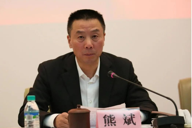 熊斌(江西省農村信用社聯合社原首席管理專家) 熊斌(江西省農村信用社聯合社原首席管理專家)