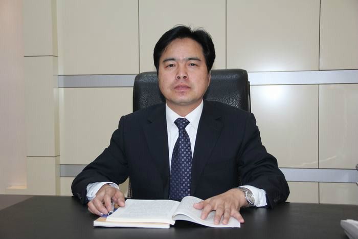 王榮峰(黑龍江省雞西市第一中學副校長) 王榮峰(黑龍江省雞西市第一中學副校長)