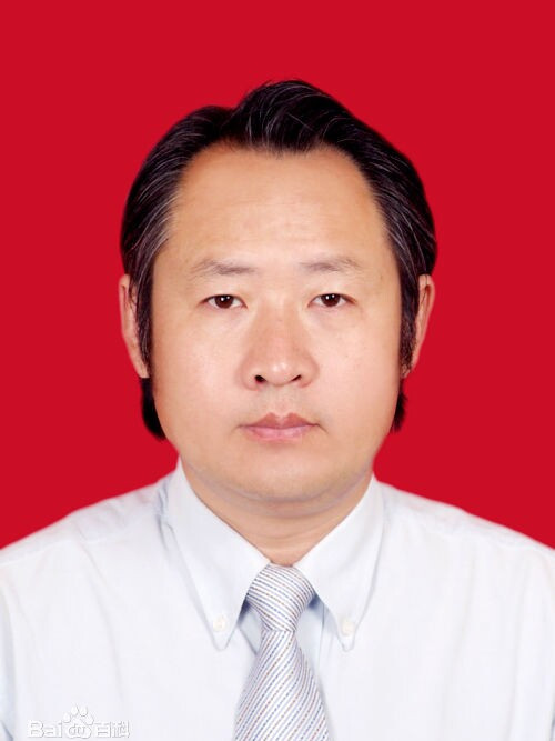 張志烈(歐美同學會青島分會理事) 張志烈(歐美同學會青島分會理事)
