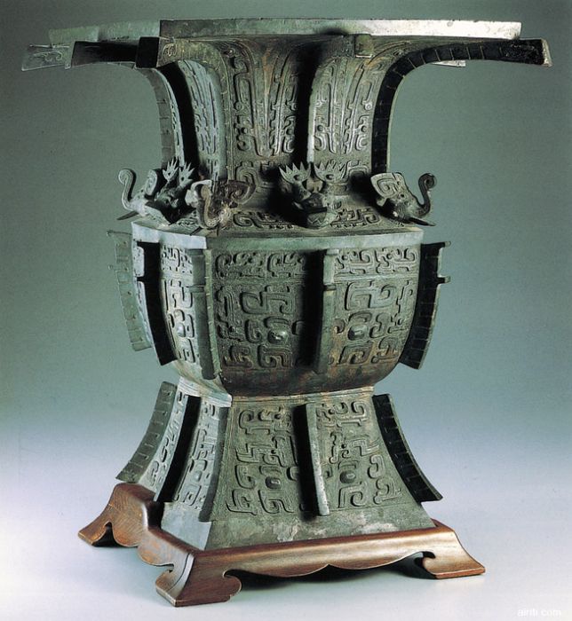 亞醜方尊 亞醜方尊
