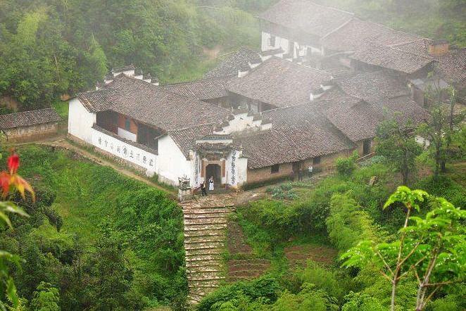 浮蓋山村 浮蓋山村