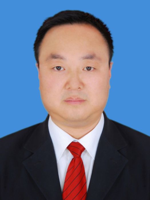 夏成(甘肅省慶陽市西峰區委常委、副區長) 夏成(甘肅省慶陽市西峰區委常委、副區長)