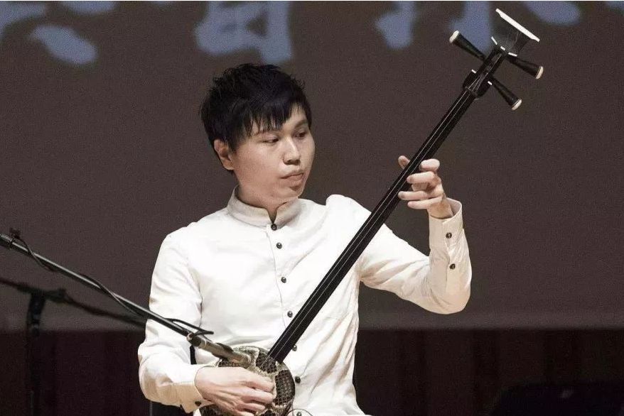 王玉(三弦演奏者、音樂人) 王玉(三弦演奏者、音樂人)