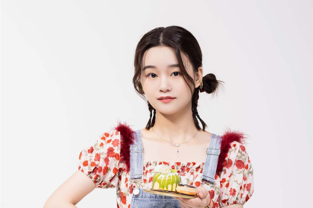 劉雯(中國內地女性配音演員) 劉雯(中國內地女性配音演員)
