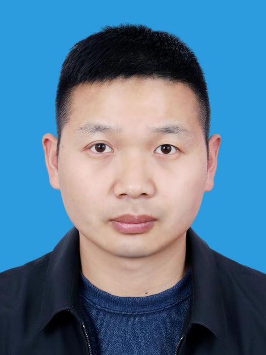 馮敏(湖北省十堰市房縣統計局黨組成員、總統計師) 馮敏(湖北省十堰市房縣統計局黨組成員、總統計師)