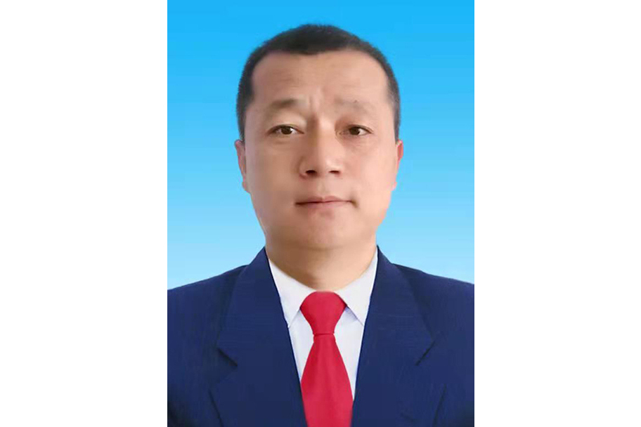 曹東(內蒙古自治區巴彥淖爾市烏拉特前旗人民政府副旗長) 曹東(內蒙古自治區巴彥淖爾市烏拉特前旗人民政府副旗長)