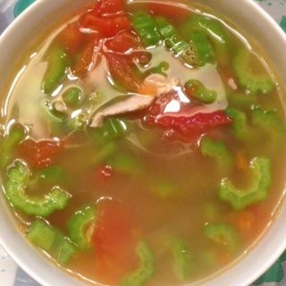 苦瓜番茄湯 苦瓜番茄湯