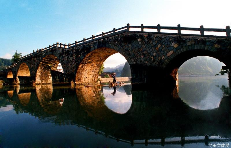 鎮東橋