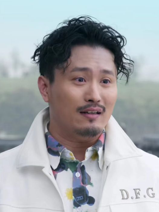 高小飛(電視劇《人民警察》中的角色) 高小飛(電視劇《人民警察》中的角色)