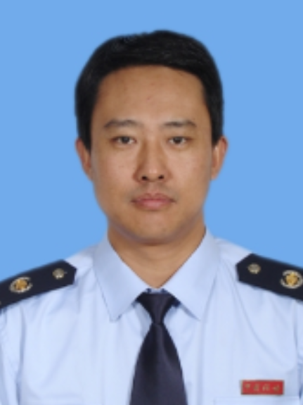 石暉(國家稅務總局包頭稀土高新技術產業開發區稅務局黨委委員、副局長、四級高級主辦) 石暉(國家稅務總局包頭稀土高新技術產業開發區稅務局黨委委員、副局長、四級高級主辦)