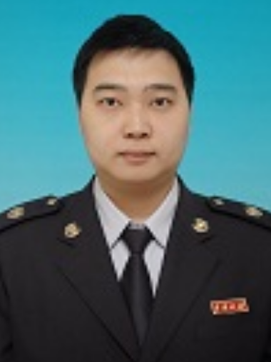 王梓旭(國家稅務總局西安市鄠邑區稅務局黨委委員、總會計師) 王梓旭(國家稅務總局西安市鄠邑區稅務局黨委委員、總會計師)