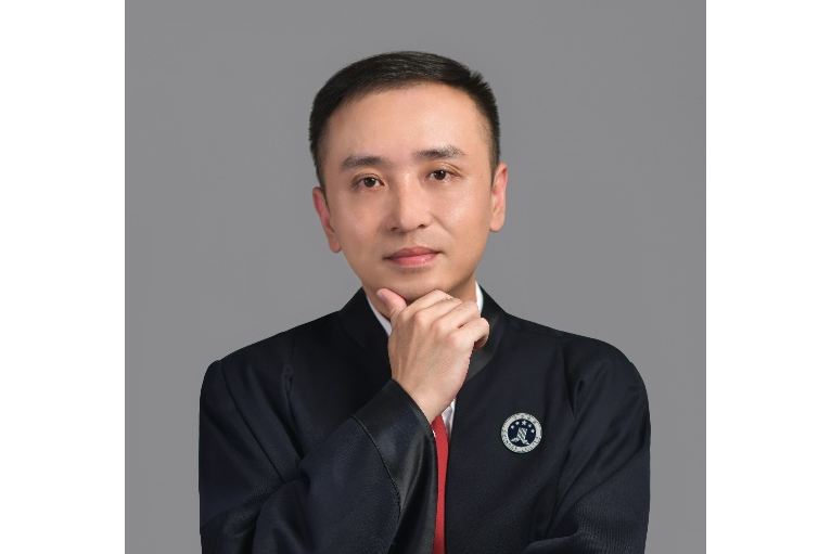 王方(湖南中禹航事務所專職律師、合伙人) 王方(湖南中禹航事務所專職律師、合伙人)
