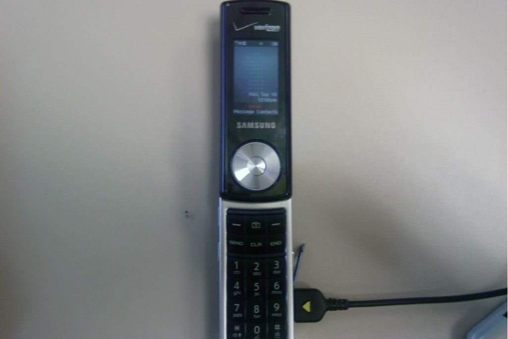 三星 SGH-U470 三星 SGH-U470