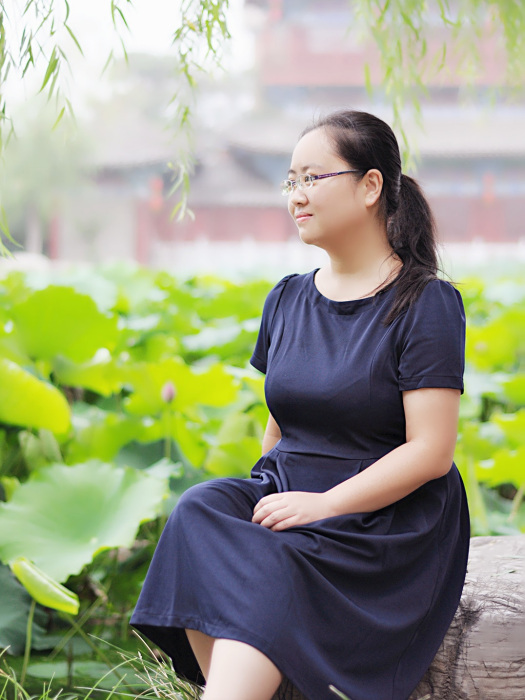 周馨(中國美術家協會會員) 周馨(中國美術家協會會員)