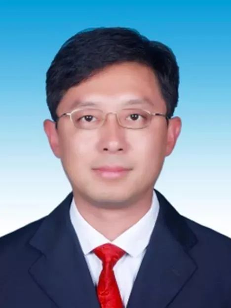李佳(雲南省昆明市石林縣委常委、縣委政法委書記) 李佳(雲南省昆明市石林縣委常委、縣委政法委書記)