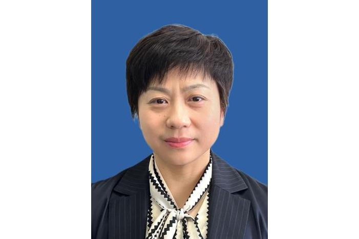 袁玲(山東省濟南市交通運輸局鐵路處處長) 袁玲(山東省濟南市交通運輸局鐵路處處長)