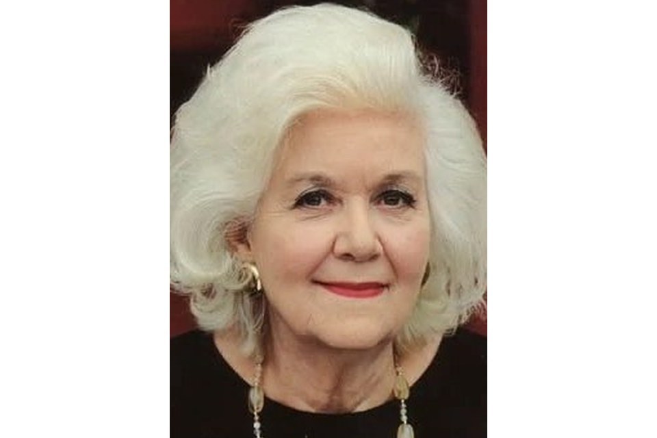 芭芭拉·基奧(Barbara Keogh) 芭芭拉·基奧(Barbara Keogh)
