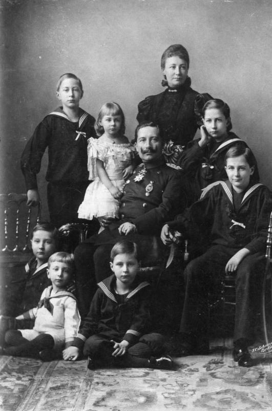 1896年，威廉二世的全家福