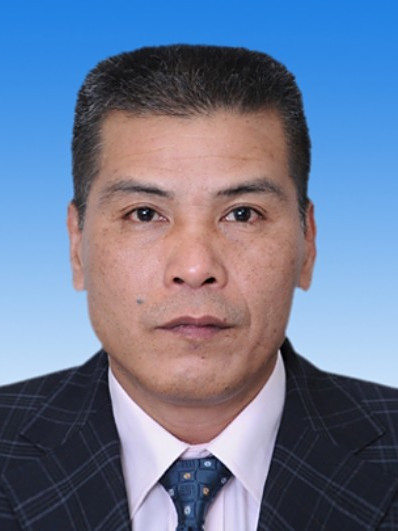 吳雪鋒(廣東省恩平市交通運輸局黨組成員、副局長) 吳雪鋒(廣東省恩平市交通運輸局黨組成員、副局長)