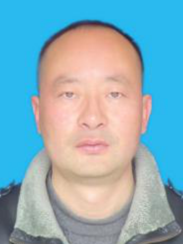 謝勇(四川省甘孜藏族自治州色達縣審計局副局長) 謝勇(四川省甘孜藏族自治州色達縣審計局副局長)