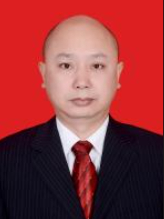 譚治軍 譚治軍
