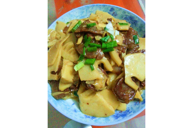 腊味燜春筍 腊味燜春筍