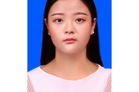 李芮芮 李芮芮