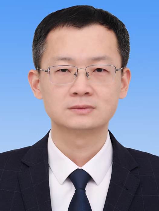 趙雨(河南省鄭州市中牟縣行政審批局黨組書記、局長) 趙雨(河南省鄭州市中牟縣行政審批局黨組書記、局長)