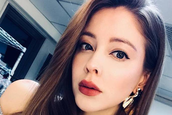 安妮(俄羅斯主持人、演員) 安妮(俄羅斯主持人、演員)