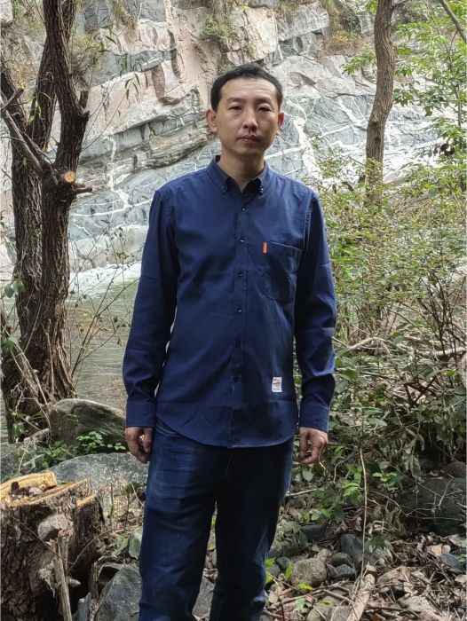 趙磊(河北省傳統文化教育學會書畫教育專業委員會藝術顧問) 趙磊(河北省傳統文化教育學會書畫教育專業委員會藝術顧問)