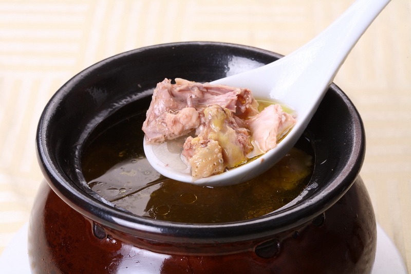 瓦罐煨湯-農家土雞