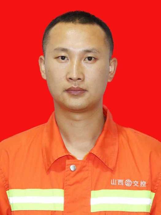 孫曉東(山西交控集團忻州高速公路曹虎隧道管理站任應急搶險員) 孫曉東(山西交控集團忻州高速公路曹虎隧道管理站任應急搶險員)