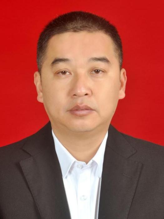 洪斌(鉛山縣自然資源局黨組成員) 洪斌(鉛山縣自然資源局黨組成員)