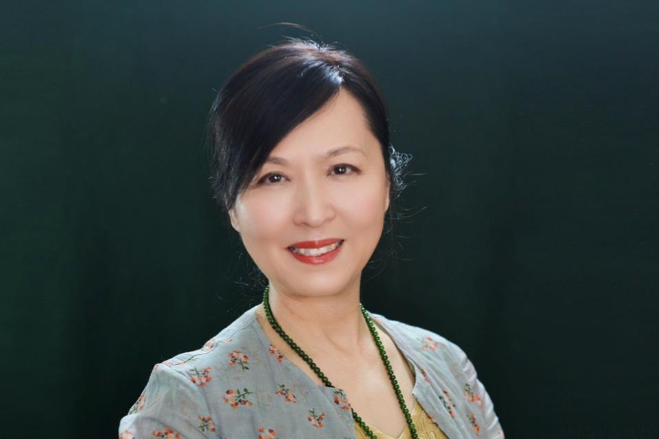 王旗(畫家、中國美術家協會會員) 王旗(畫家、中國美術家協會會員)