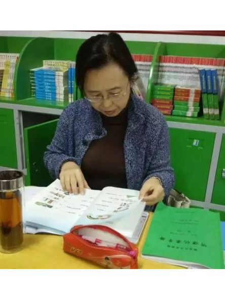 劉瑩(首都師範大學初等教育學院副教授) 劉瑩(首都師範大學初等教育學院副教授)