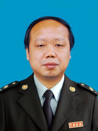唐振輝(衡陽市地方稅務工會工作委員會主任) 唐振輝(衡陽市地方稅務工會工作委員會主任)