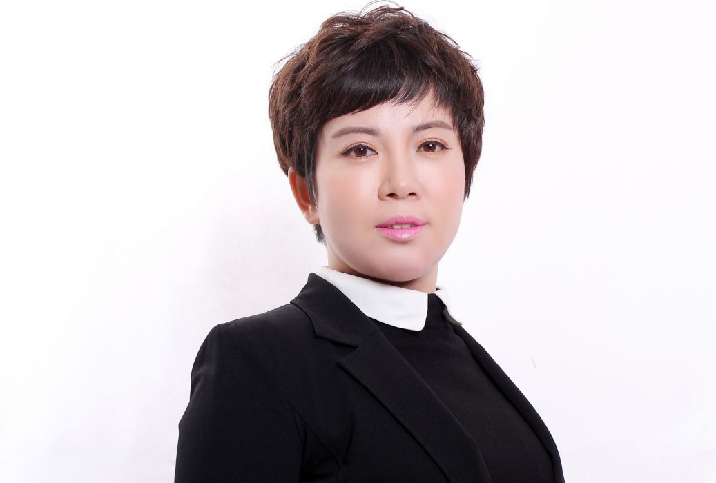 劉立俠(珈黛集團董事長) 劉立俠(珈黛集團董事長)