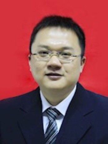 唐小波(瀘州市信訪局黨組成員、機關黨委書記) 唐小波(瀘州市信訪局黨組成員、機關黨委書記)
