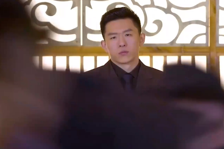 龍三(抗戰劇《百戰天狼》中的反派角色) 龍三(抗戰劇《百戰天狼》中的反派角色)