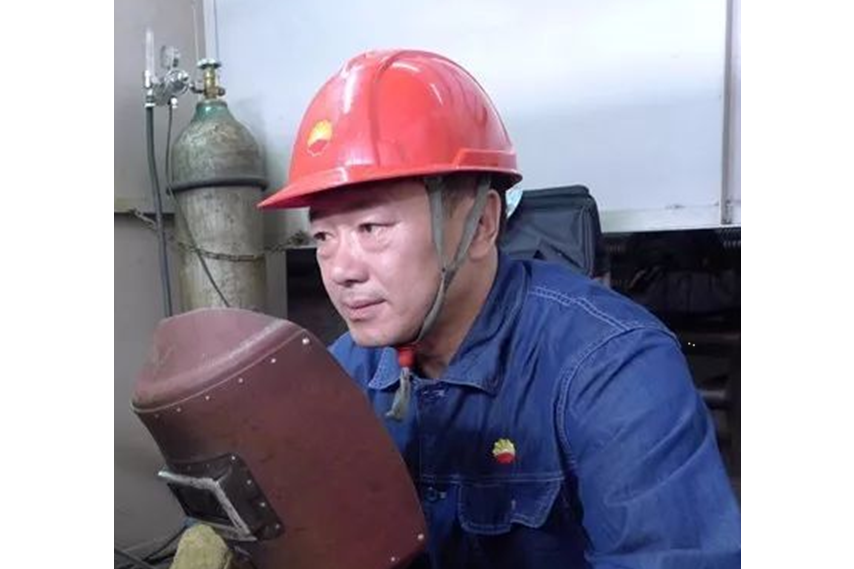 韓文杰(黑龍江大慶煉化公司電焊工) 韓文杰(黑龍江大慶煉化公司電焊工)
