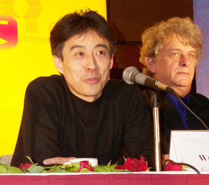 王新鵬在2001年