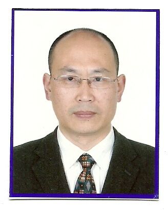 尹德翔