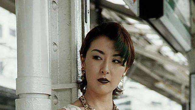 山口涼子