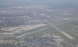 華沙—奧肯切弗里德里克·蕭邦機場