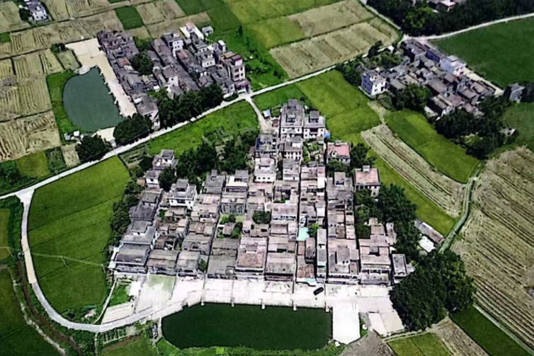 蓮溪里(廣東省江門市開平市赤坎鎮小海行政村下轄自然村) 蓮溪里(廣東省江門市開平市赤坎鎮小海行政村下轄自然村)